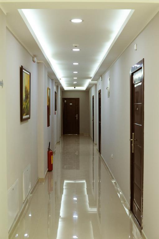 Garni Hotel Crystal Ice Nis Luaran gambar